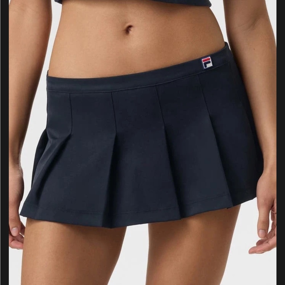 NWT Urban Outfitters Fila X Hailey Bieber Black Pleated Mini Skirt ~ Size M